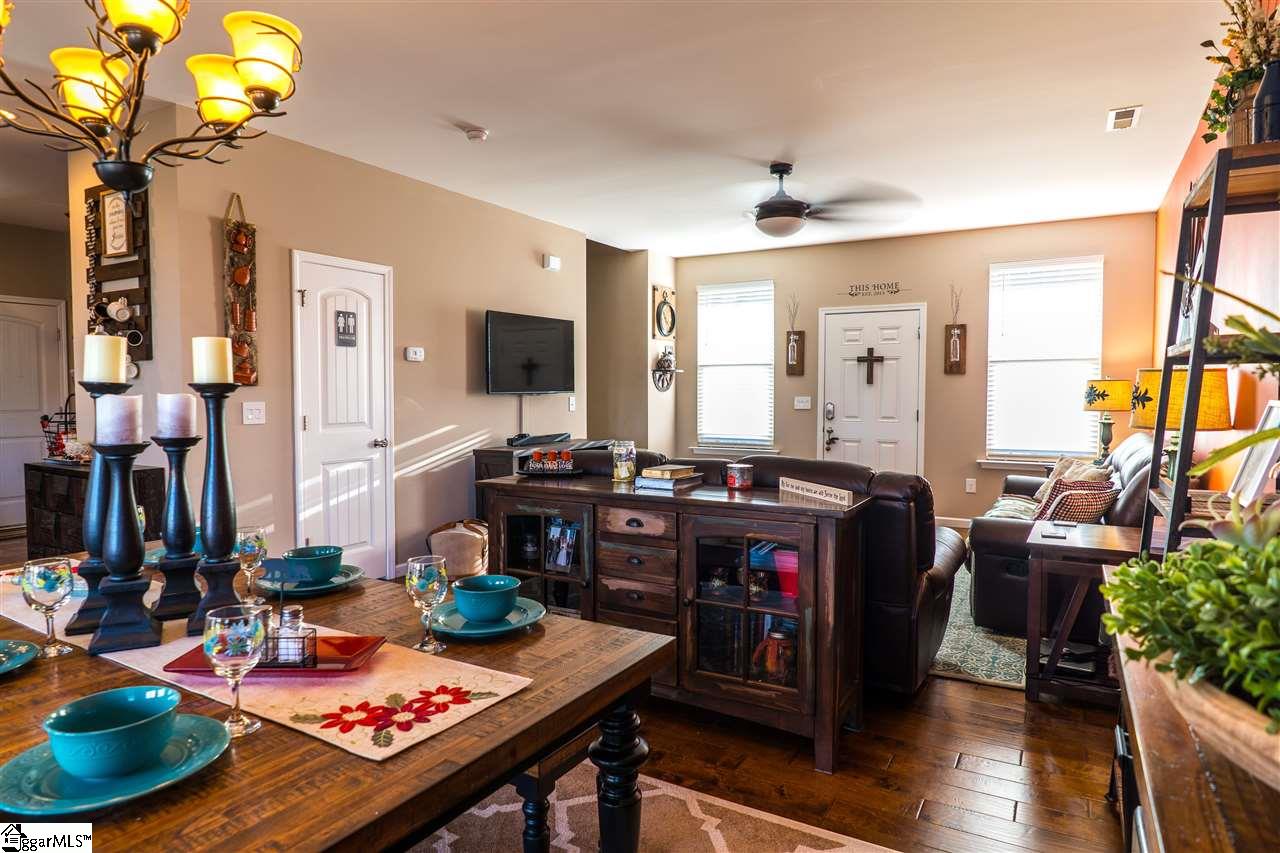 147 Autumn Hill Road Greer, SC 29651 - Photo 8 of 32 Gallery Image 8