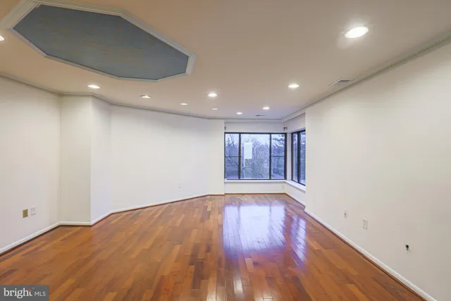 $259,900 | 3041 Fallstaff Road, Unit 405D, Baltimore, MD 21209