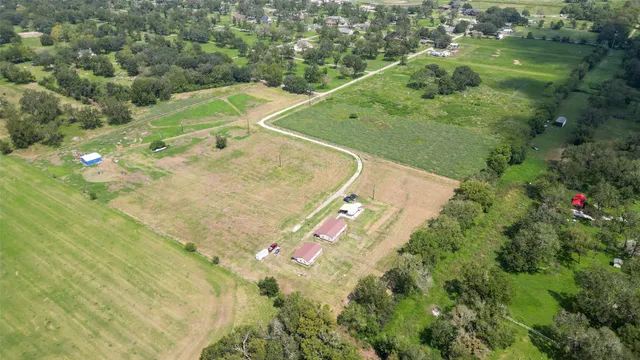 a view of a tennis court