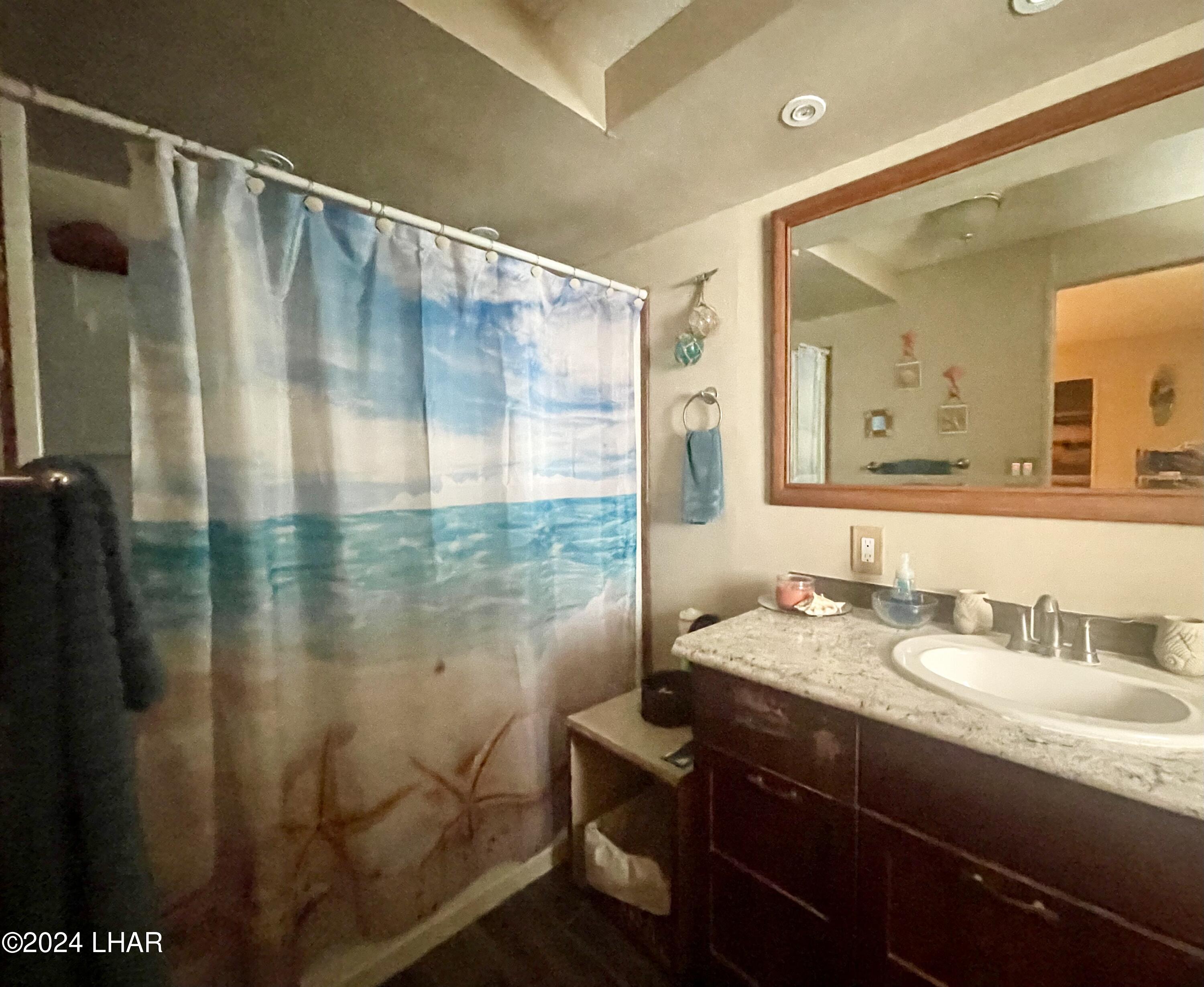 4006 London Bridge Road, Unit 129 Lake Havasu City, AZ 86404 - Photo 10 of 20 bathroom