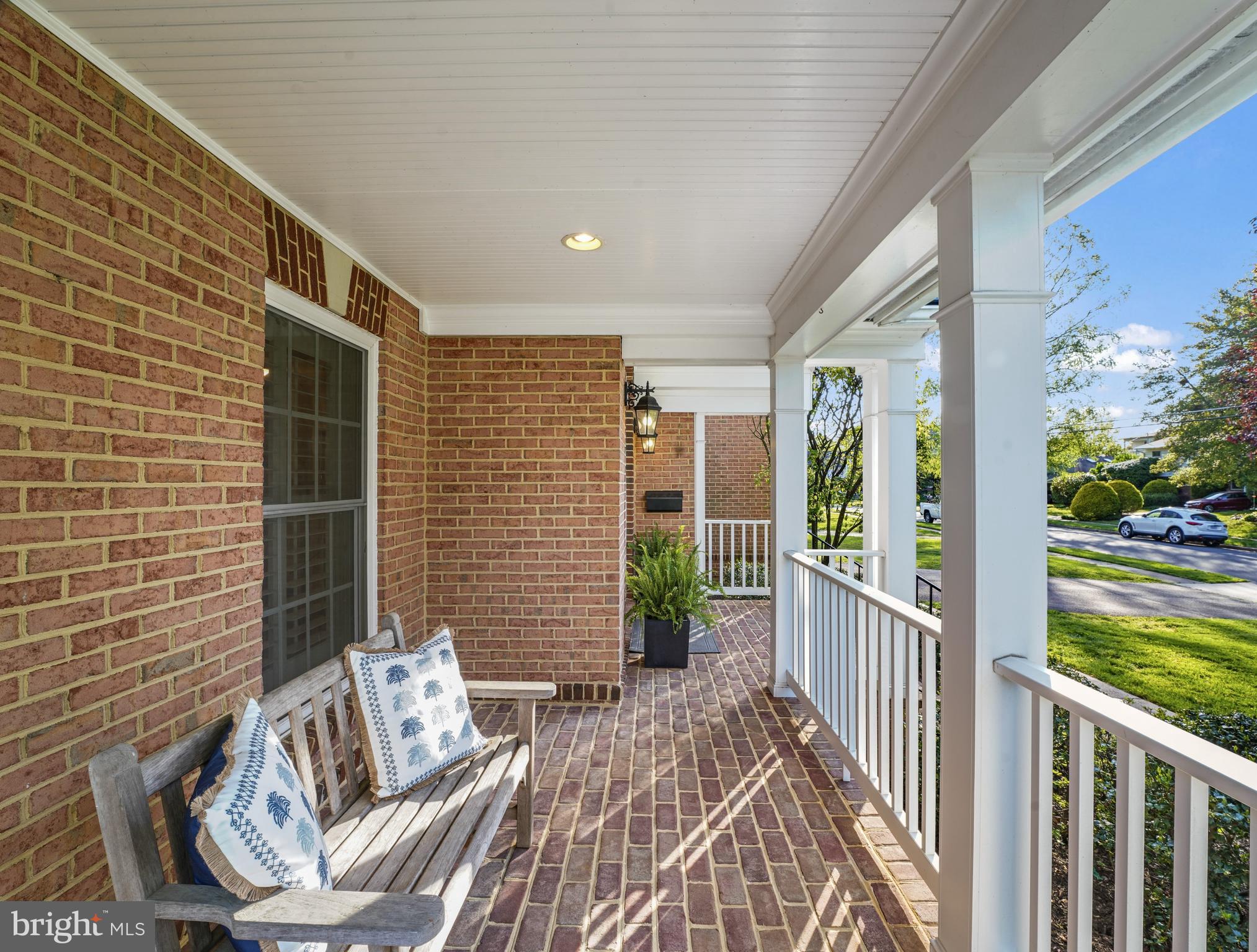 6853 Strata Street McLean, VA 22101 - Photo 3 of 42