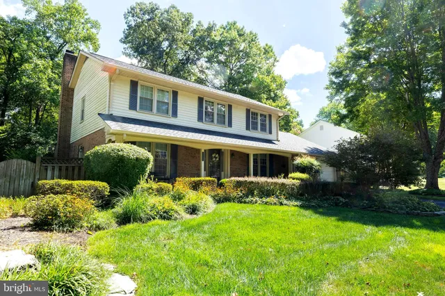 $1,299,000 | 2716 Glencroft Road, Vienna, VA 22181