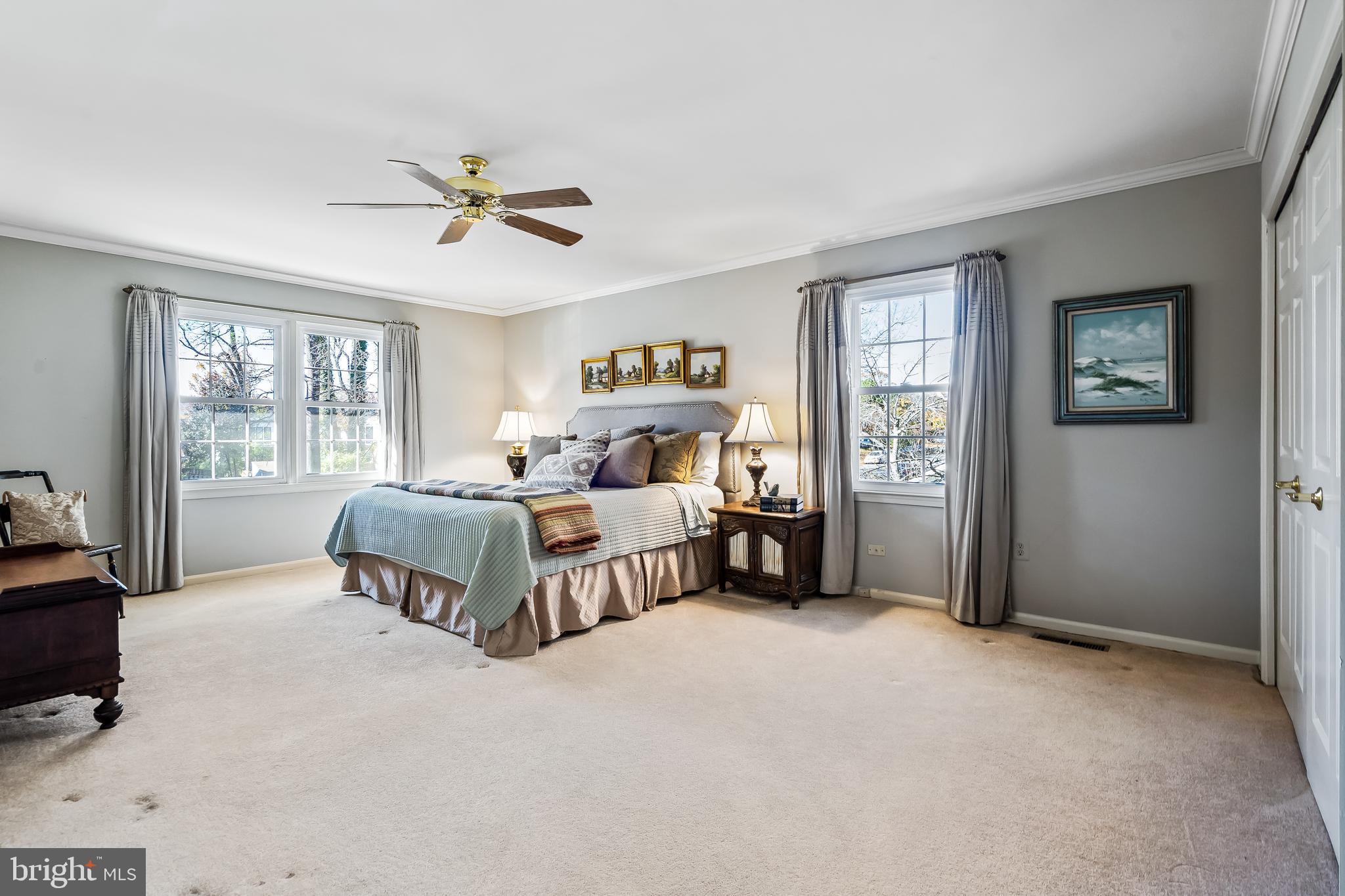 2716 Glencroft Road Vienna, VA 22181 - Photo 27 of 66 Large Primary Bedroom