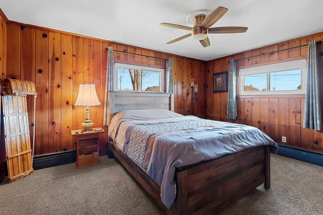 $224,900 | 402 Farnsworth Avenue, Oconto, WI 54153