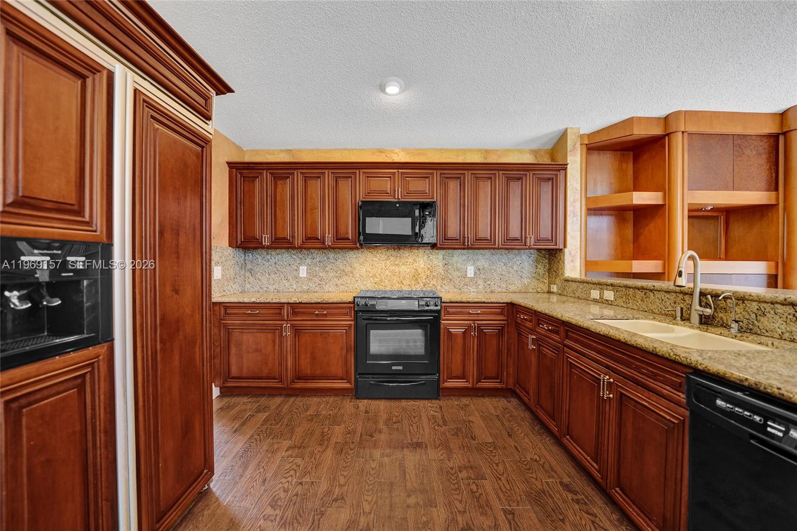 3280 Huntington Weston, FL 33332 - Photo 22 of 64