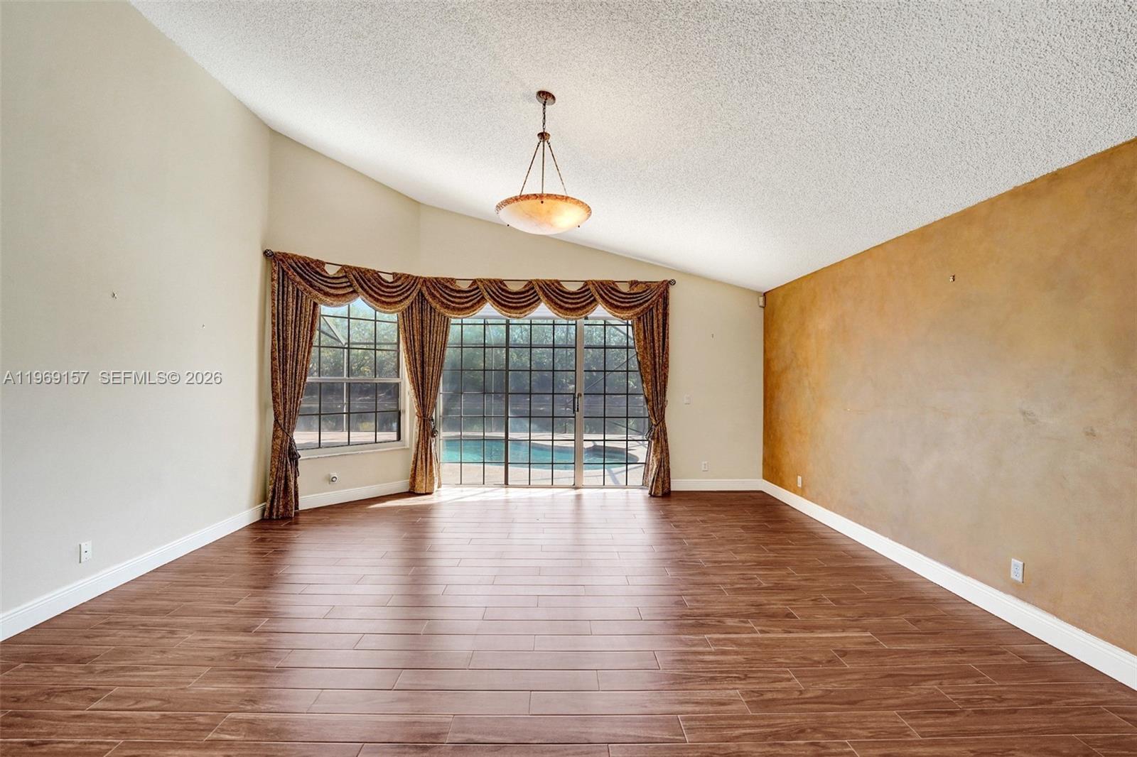 3280 Huntington Weston, FL 33332 - Photo 25 of 64