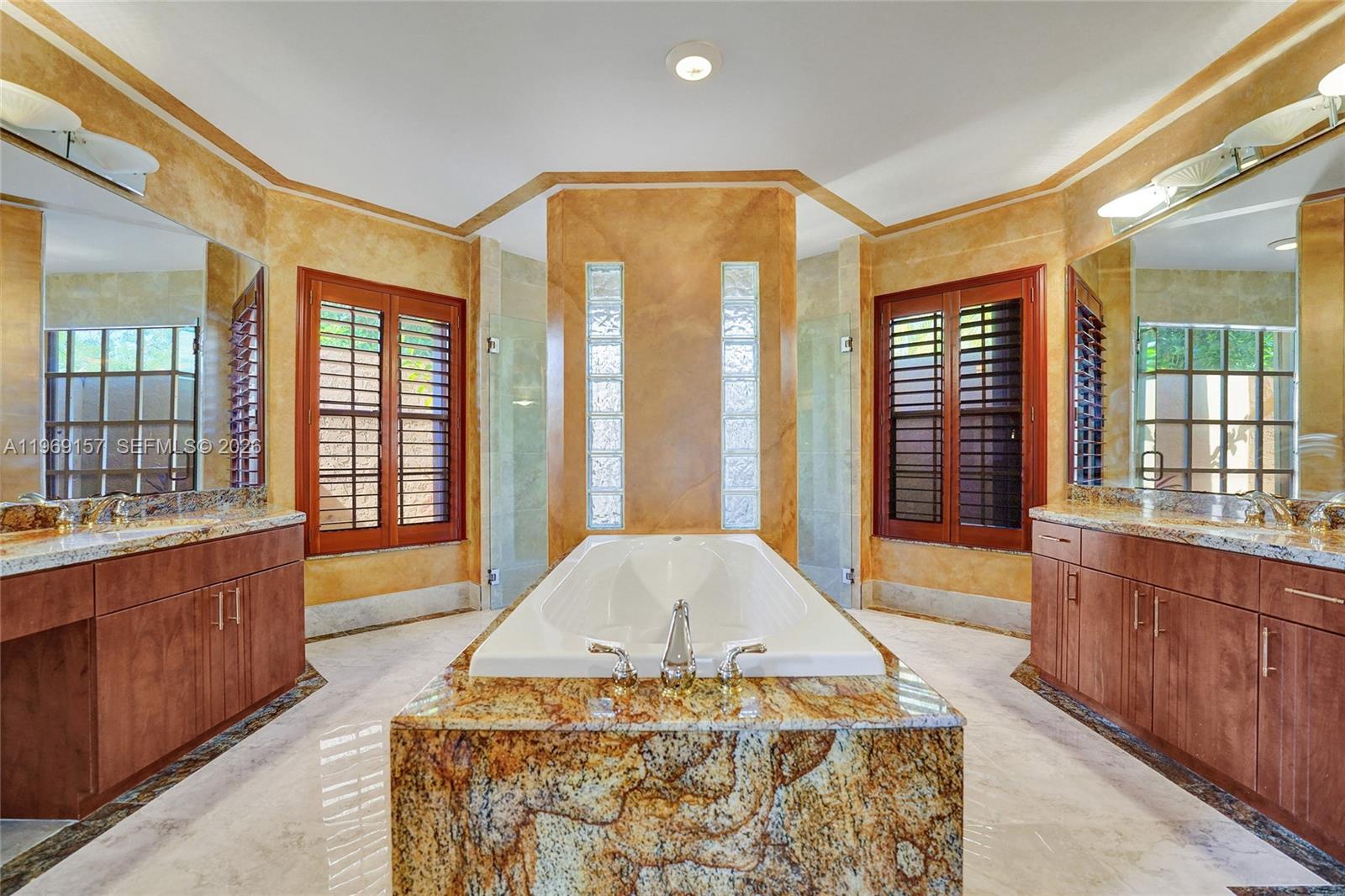 3280 Huntington Weston, FL 33332 - Photo 27 of 64