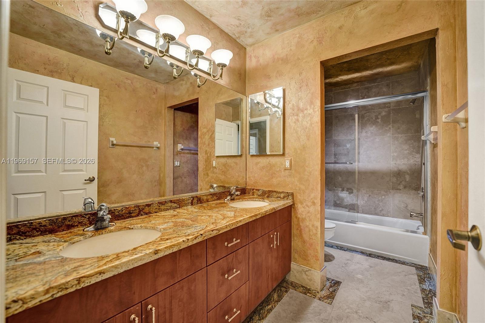 3280 Huntington Weston, FL 33332 - Photo 39 of 64 Bathroom #3
