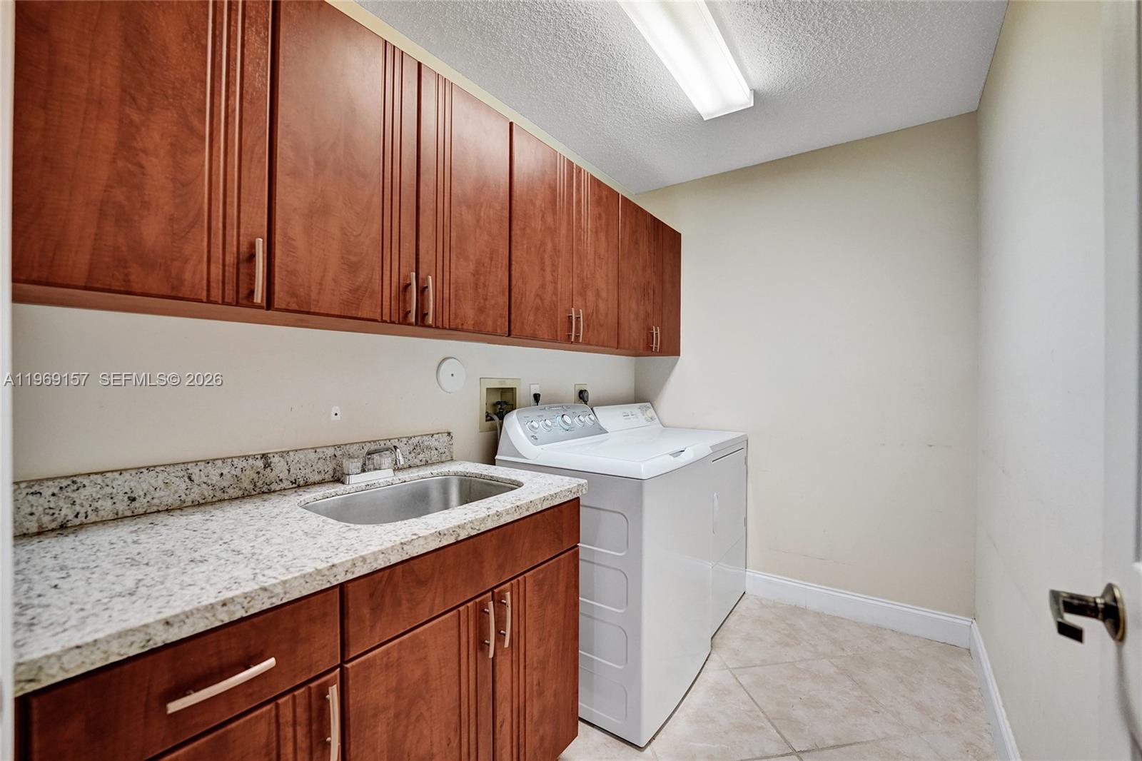 3280 Huntington Weston, FL 33332 - Photo 43 of 64