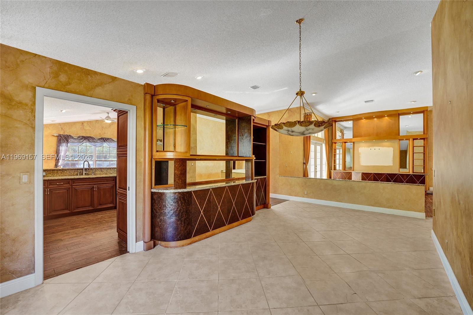 3280 Huntington Weston, FL 33332 - Photo 55 of 64 Kitchen entry into dining room