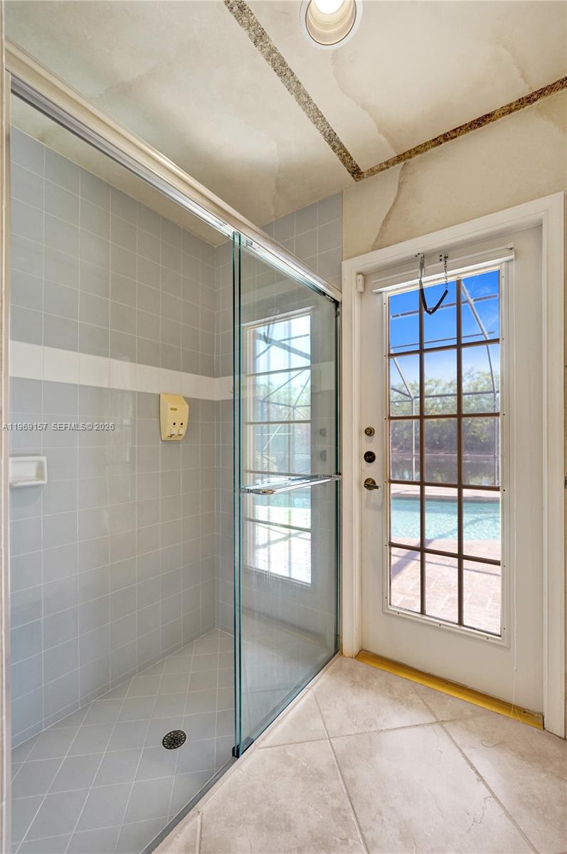3280 Huntington Weston, FL 33332 - Photo 57 of 64 Cabana Bath