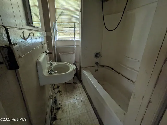 $94,900 | 207 Bruton Street West, Wilson, NC 27893