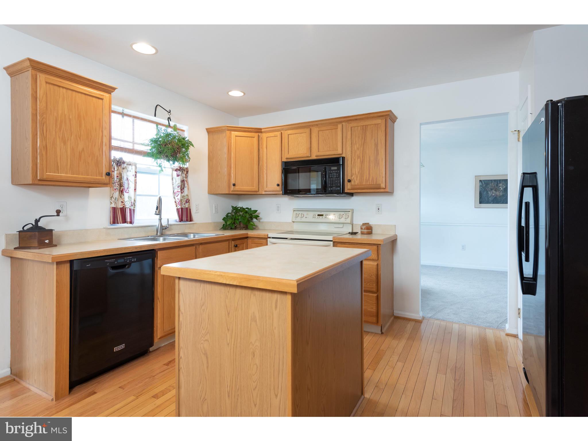 14 North Hawthorne Road Coatesville, PA 19320 - Photo 11 of 27 Island work space