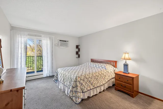 $179,900 | 35 Nathan Lane North, Unit 223, Plymouth, MN 55441