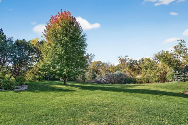 $179,900 | 35 Nathan Lane North, Unit 223, Plymouth, MN 55441