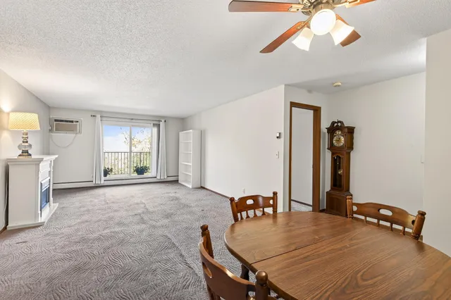 $179,900 | 35 Nathan Lane North, Unit 223, Plymouth, MN 55441