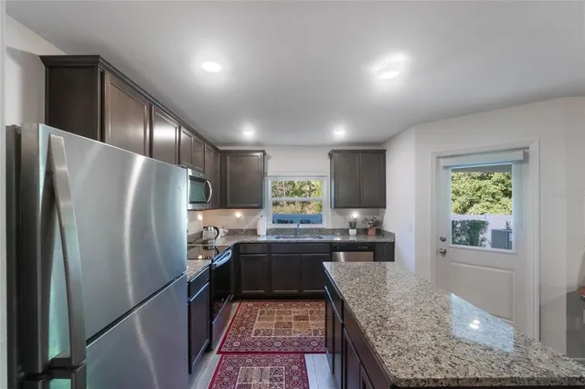 $307,000 | 1592 Wynford Circle, Tavares, FL 32778