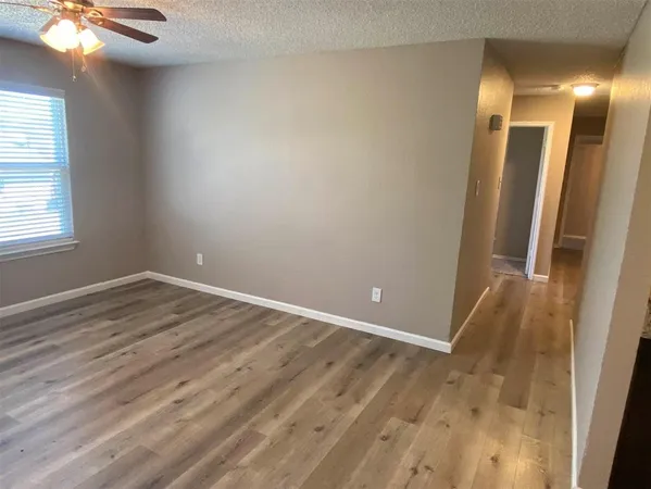 $1,550 | 319 Southeast 3rd Street, Unit 104, Grand Prairie, TX 75051