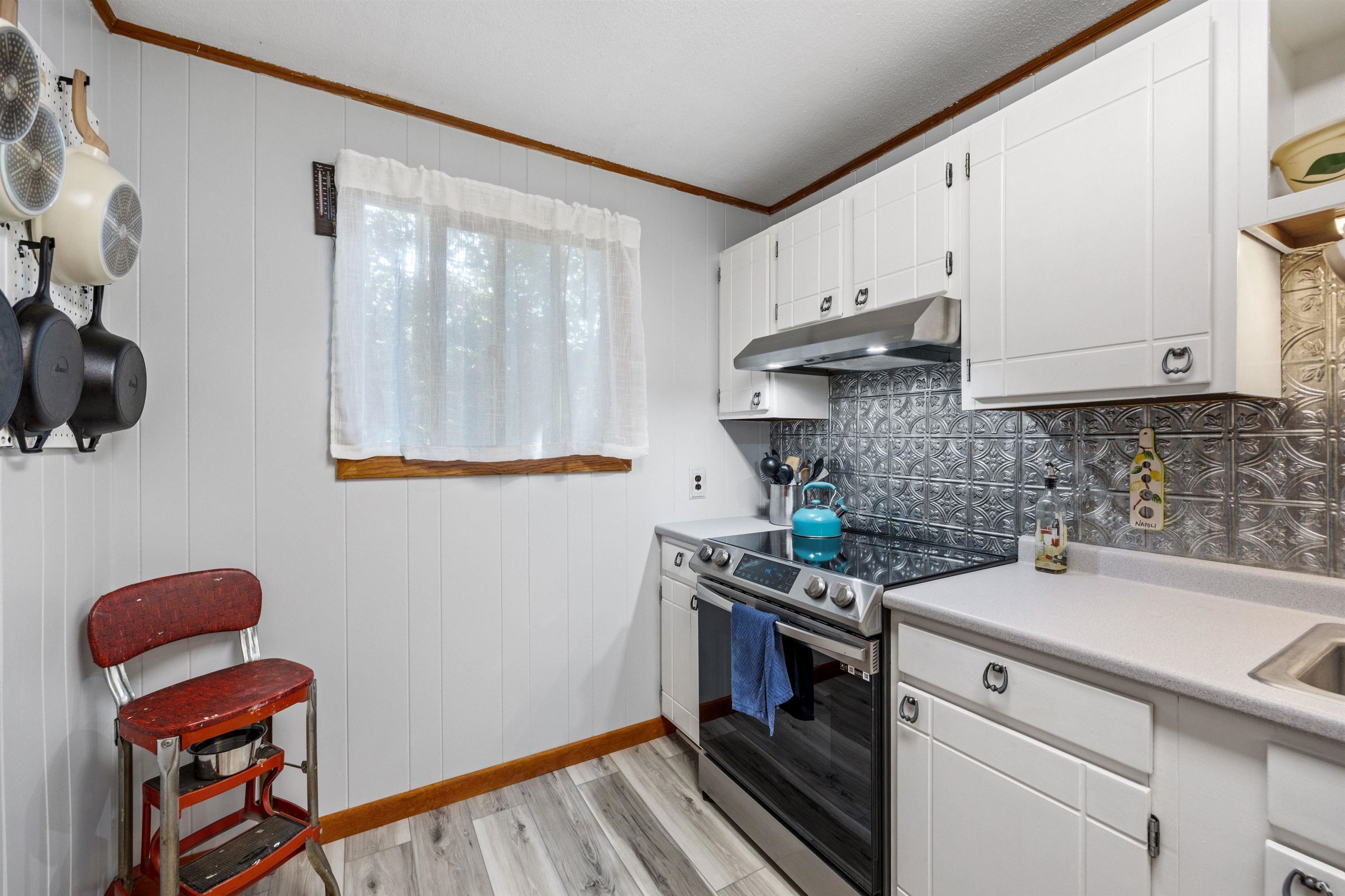 71 Dalton Drive Barnstead, NH 03225 - Photo 3 of 52