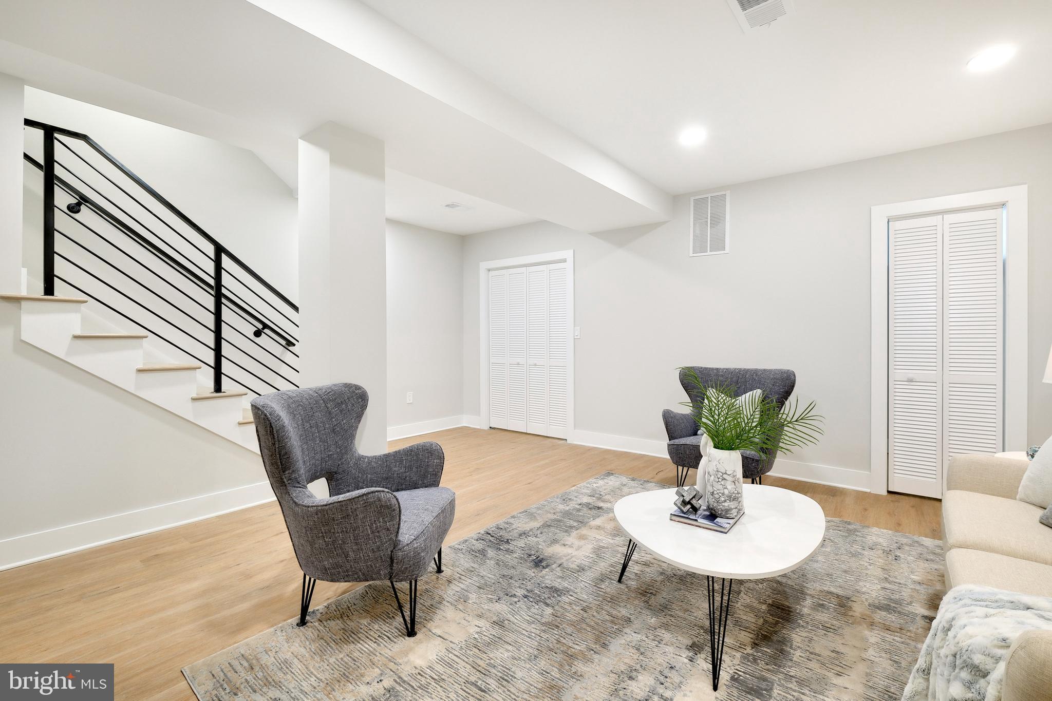 21 16th Street Southeast Washington, DC 20003 - Photo 27 of 37