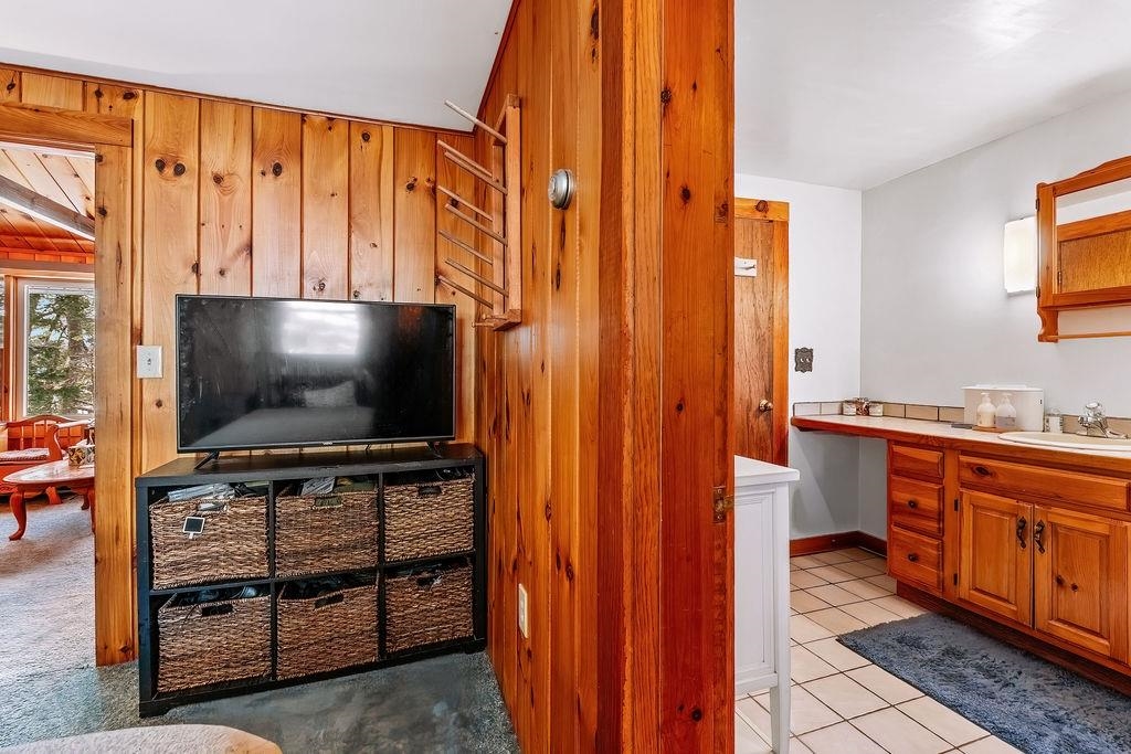 210 South Shore Road New Durham, NH 03855 - Photo 24 of 61