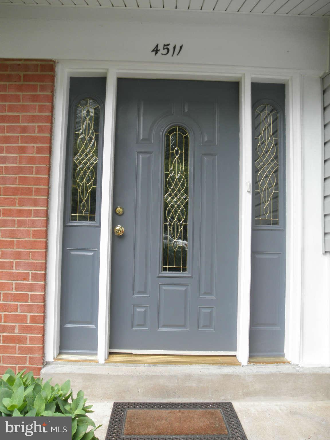 4511 Twinbrook Road Fairfax, VA 22032 - Photo 2 of 27 Front Entrance