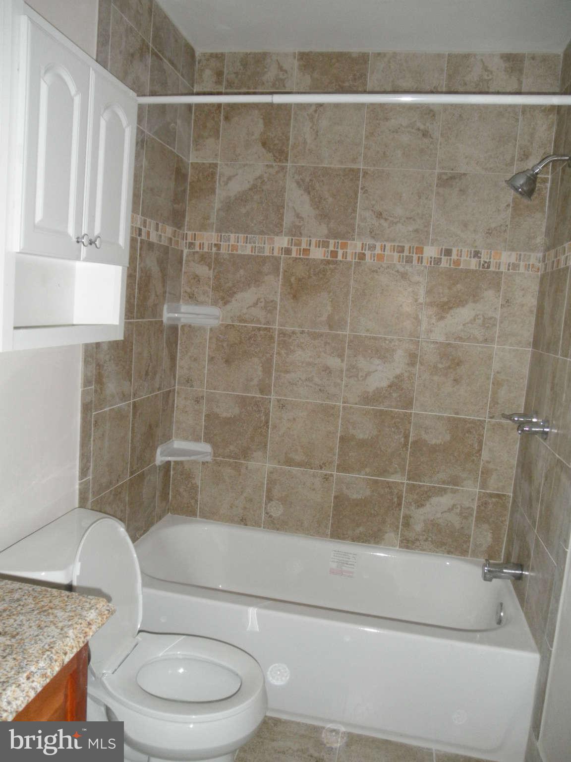 4511 Twinbrook Road Fairfax, VA 22032 - Photo 19 of 27 Hall Bath 2