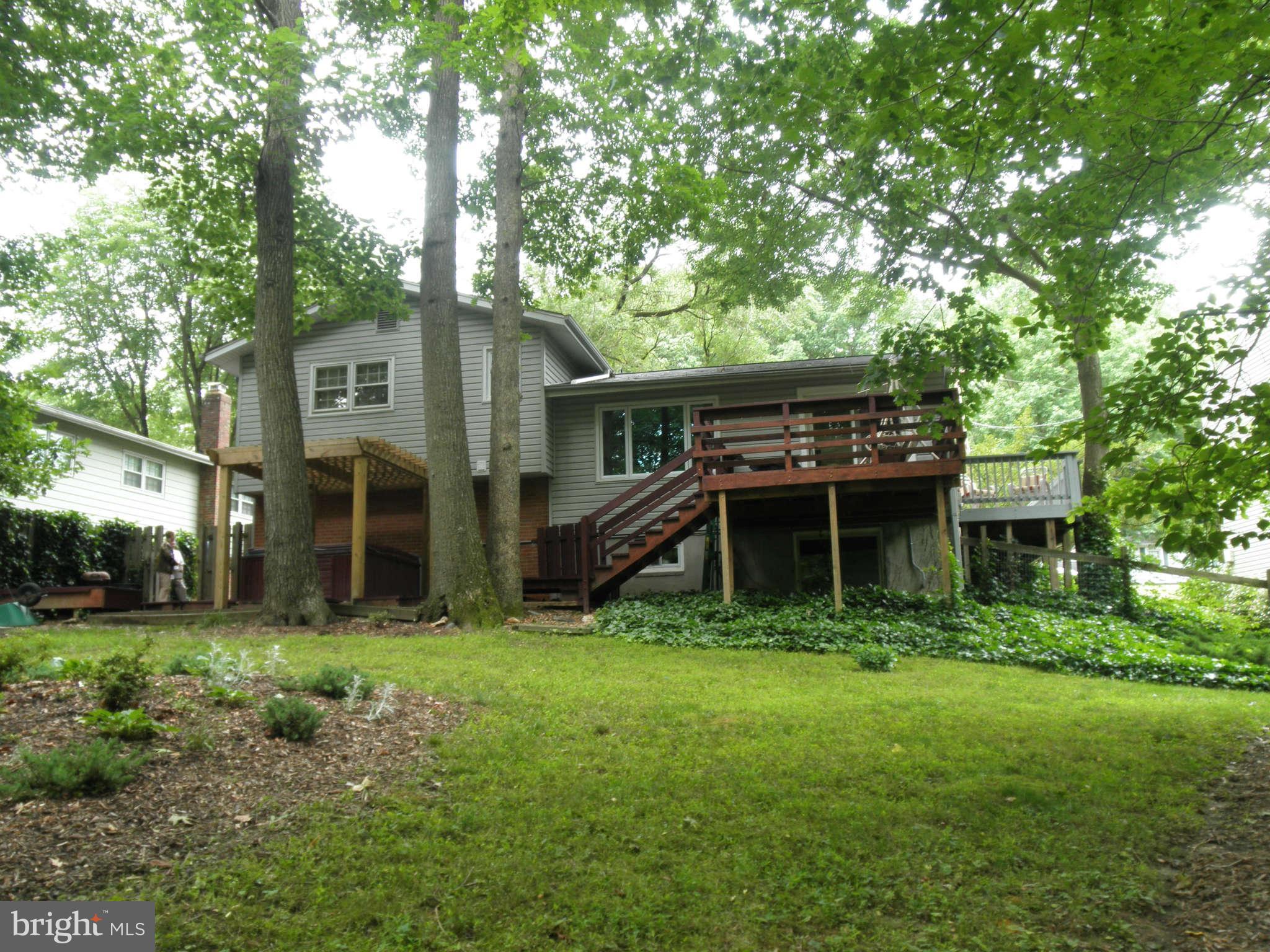 4511 Twinbrook Road Fairfax, VA 22032 - Photo 24 of 27 Exterior (Rear) view