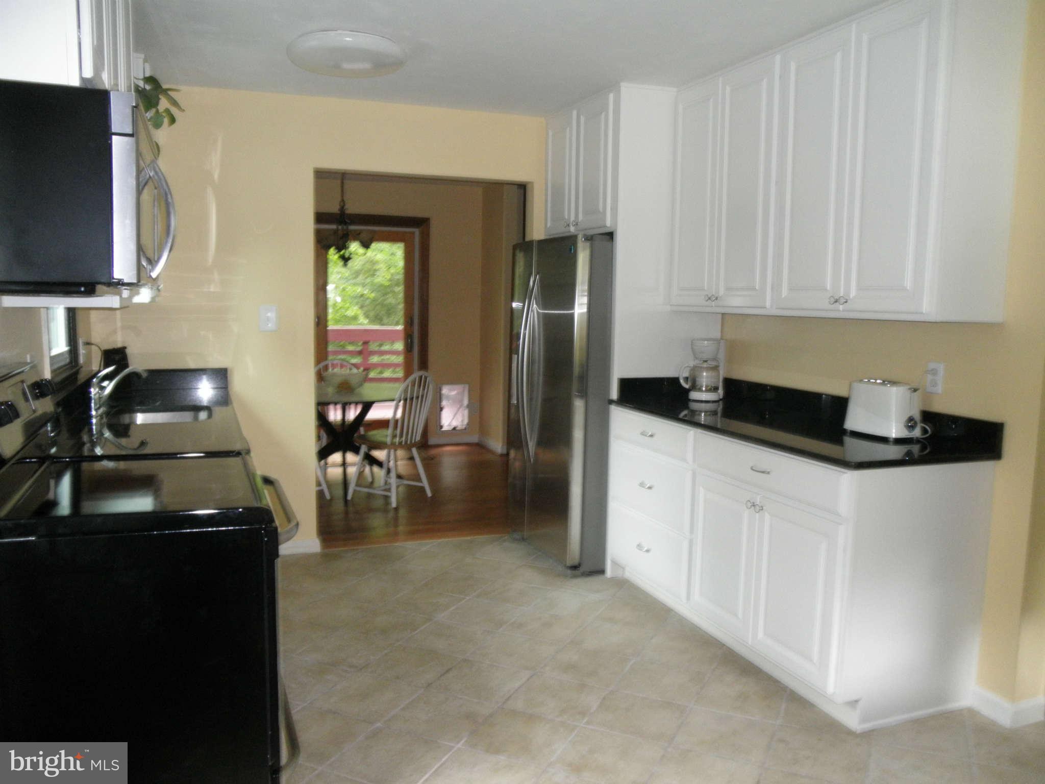 4511 Twinbrook Road Fairfax, VA 22032 - Photo 5 of 27 Kitchen