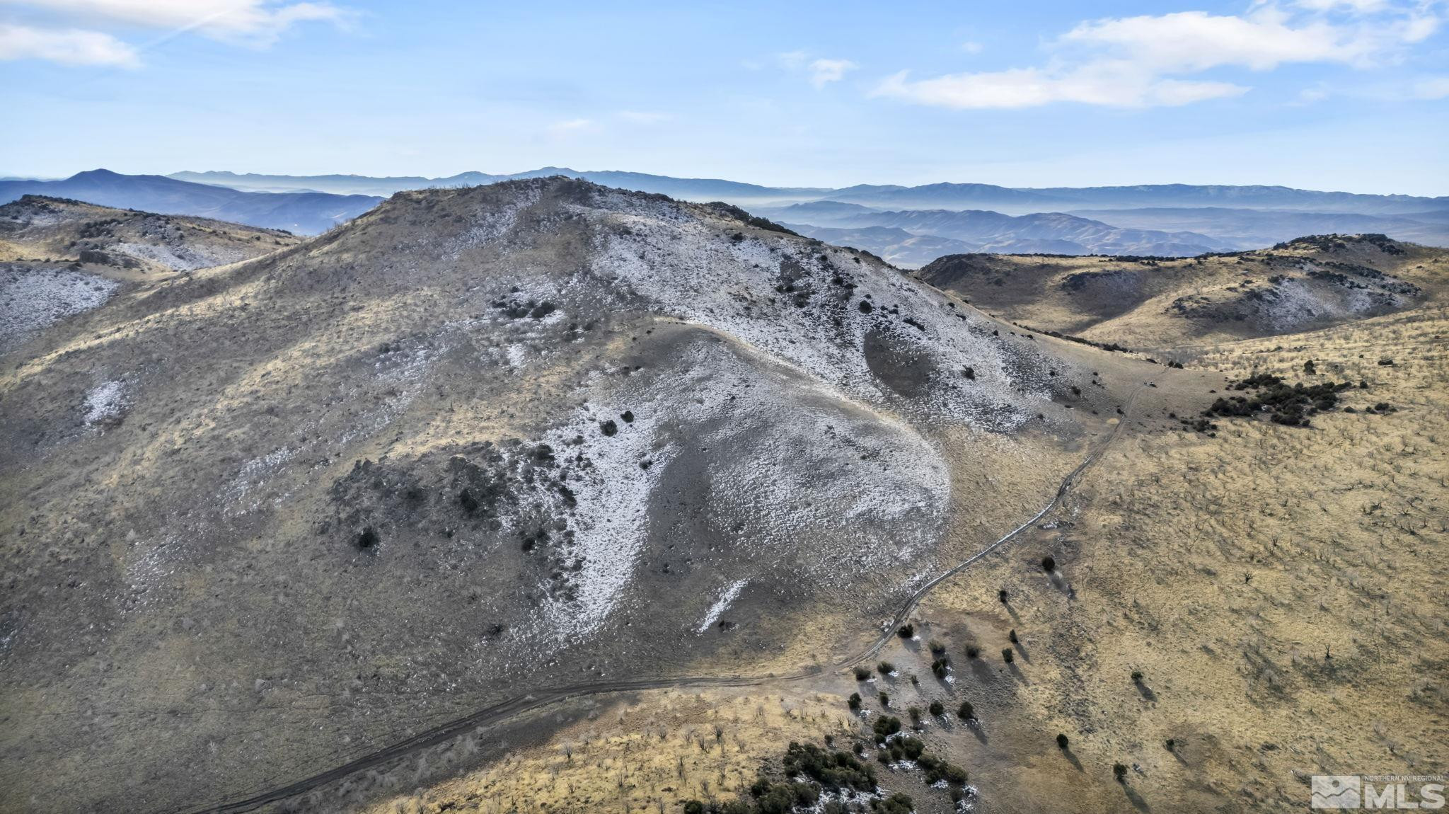 405 Stallion Drive Reno, NV 89510 - Photo 7 of 32 Photo 7