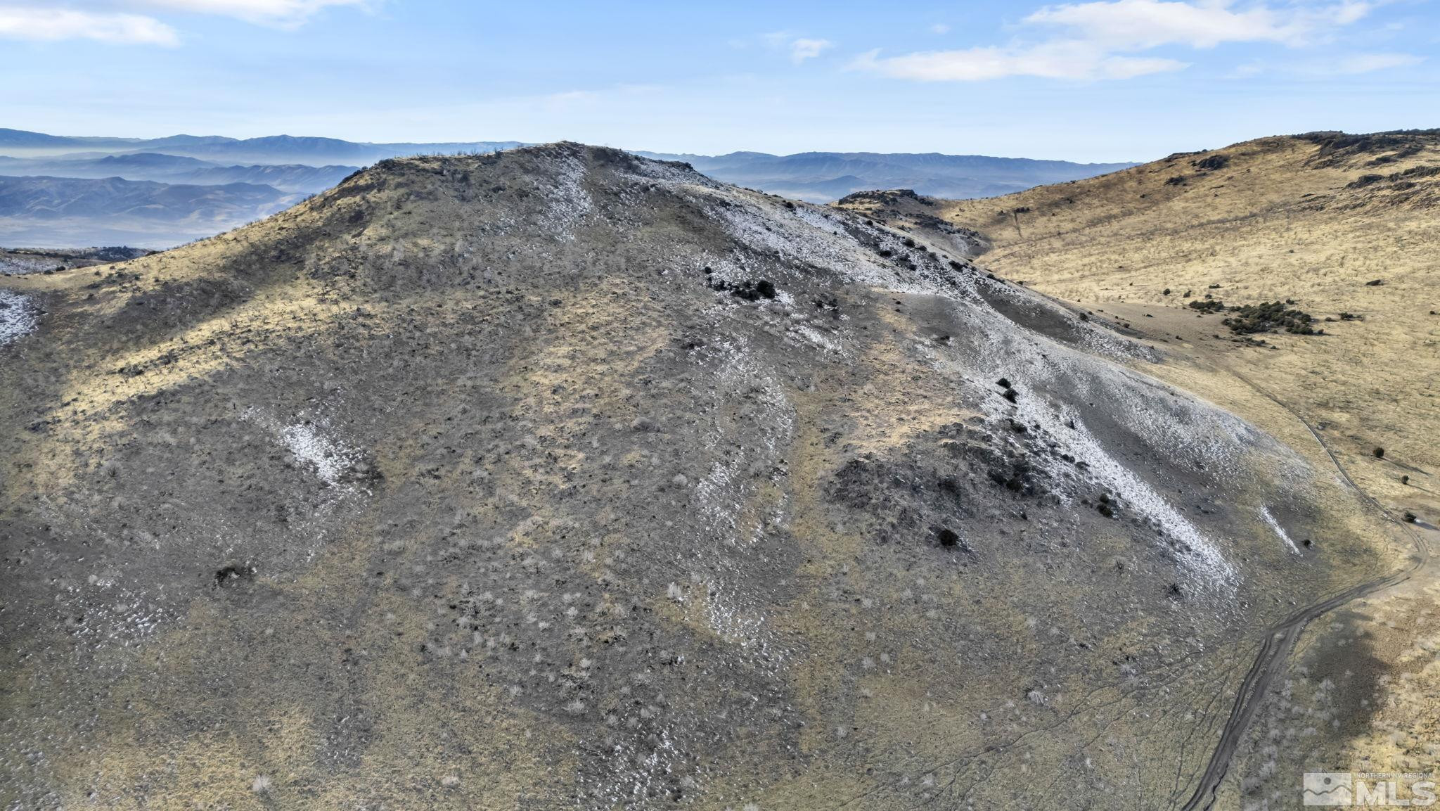 405 Stallion Drive Reno, NV 89510 - Photo 9 of 32 Photo 9