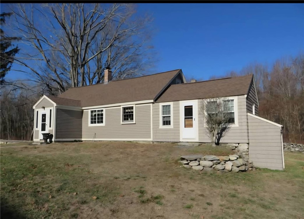143 Cooper Road Glocester, RI 02814 - Photo 3 of 9