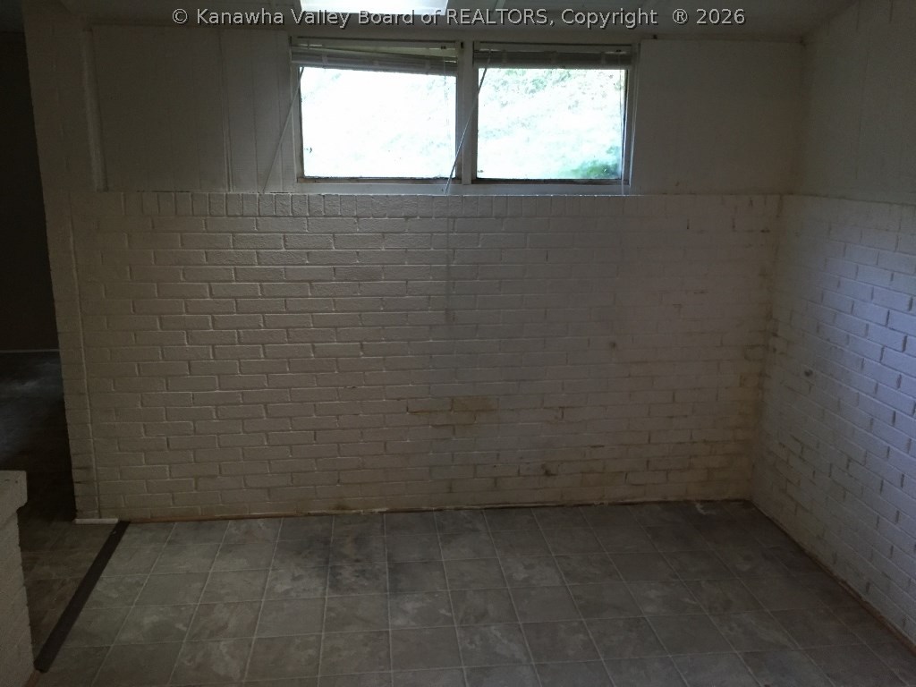 301 Hidden Valley Road Chapmanville, WV 25508 - Photo 16 of 30 Gallery Image 16