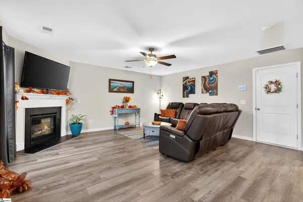$360,000 | 117 Bruinen Drive, Fountain Inn, SC 29644