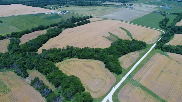 $260,000 | 2 Northeast 53rd Street, Trenton, MO 64683