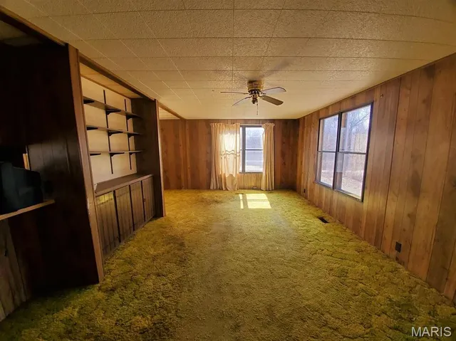 $325,000 | 1100 North 5th Street, La Grange, MO 63448