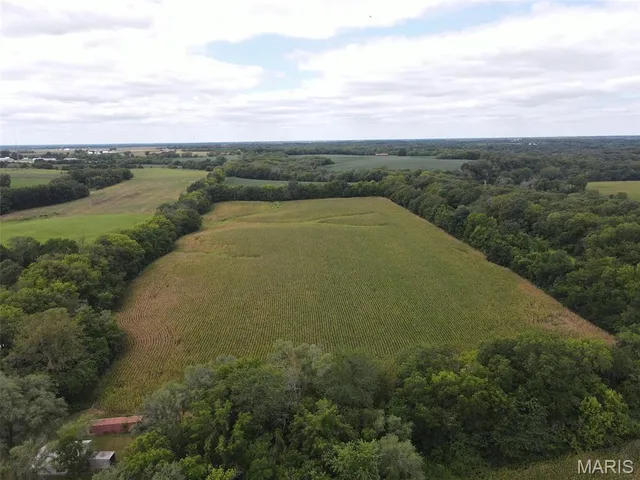 $325,000 | 1100 North 5th Street, La Grange, MO 63448