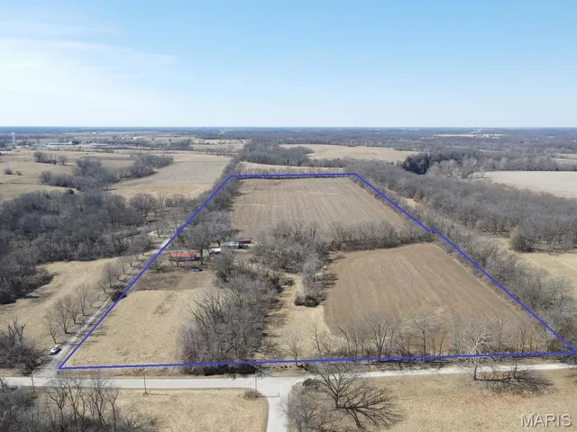 $325,000 | 1100 North 5th Street, La Grange, MO 63448