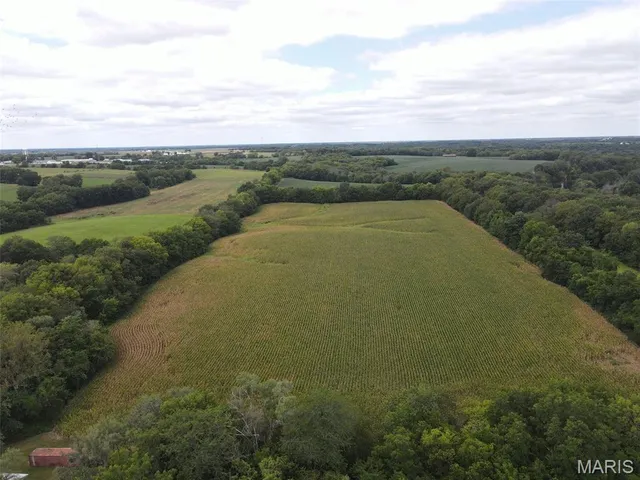 $325,000 | 1100 North 5th Street, La Grange, MO 63448