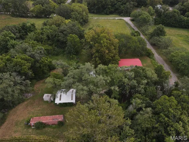 $325,000 | 1100 North 5th Street, La Grange, MO 63448