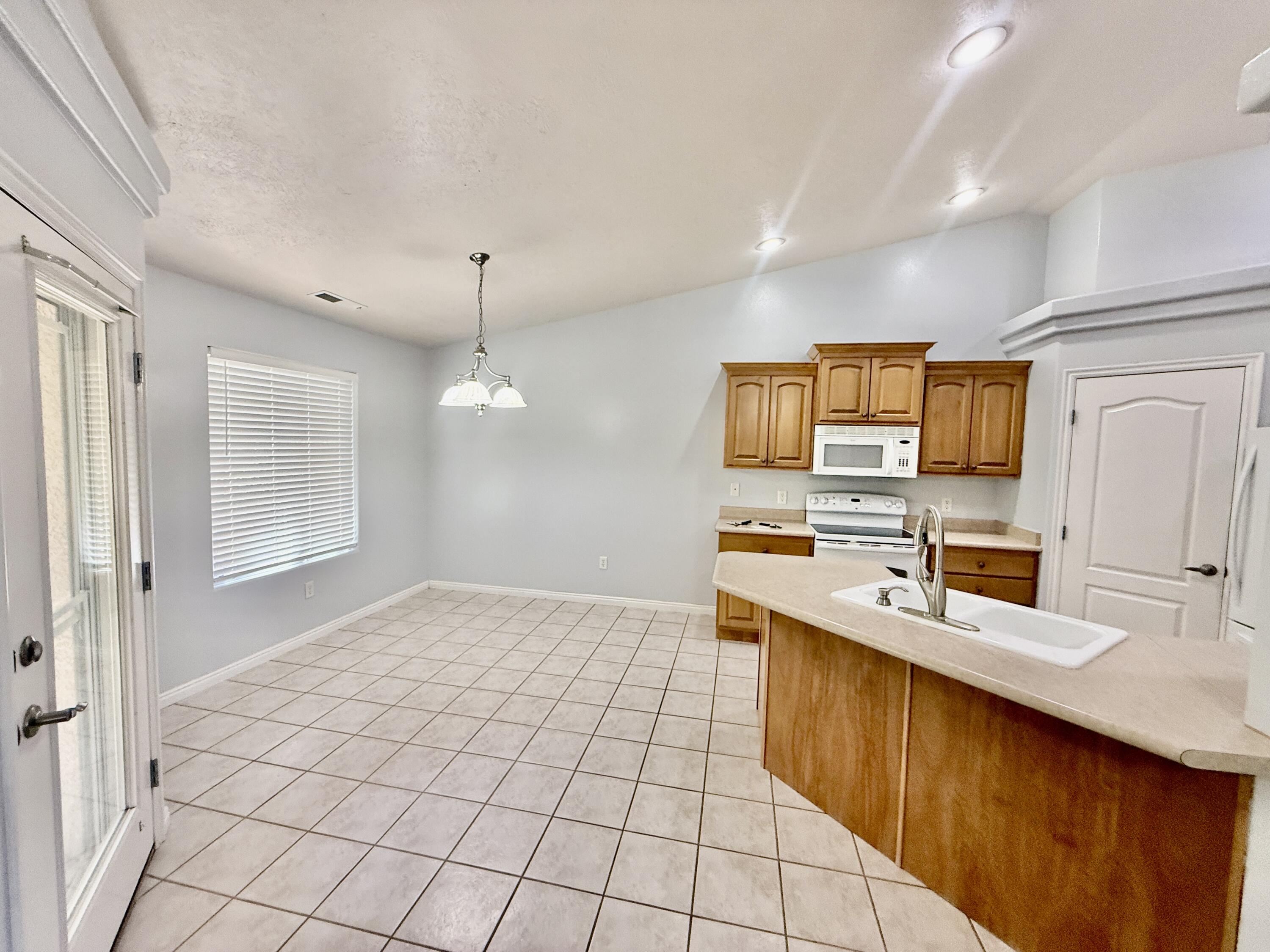 199 West 2025 South, Unit 38 St. George, UT 84770 - Photo 7 of 19 IMG_4030