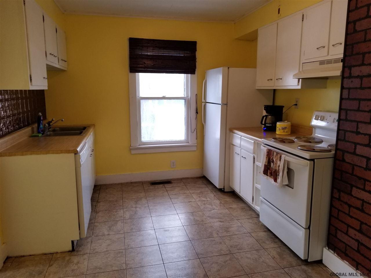 73 Osborne Road Colonie, NY 12205 - Photo 9 of 28 Photo 9