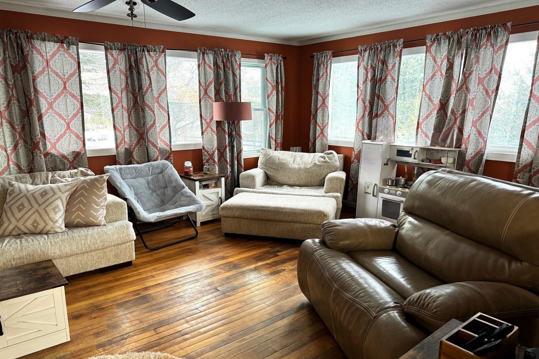 2779 Walker Mountain Road Clarendon, VT 05777 - Photo 8 of 22 Gallery Image 8