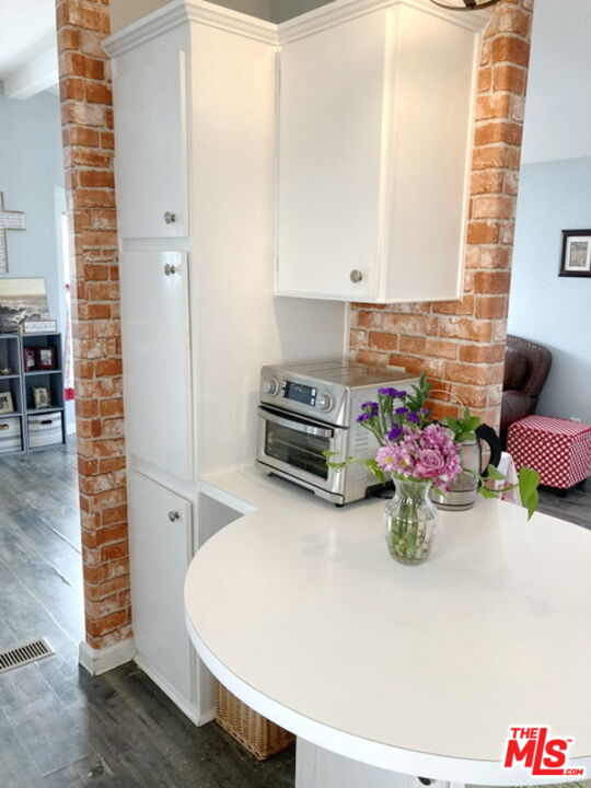 1051 Site Drive, Unit 209 Brea, CA 92821 - Photo 11 of 18 a view of a entryway with furniture