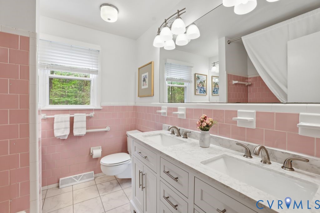 13311 Lewis Road Chester, VA 23831 - Photo 26 of 57