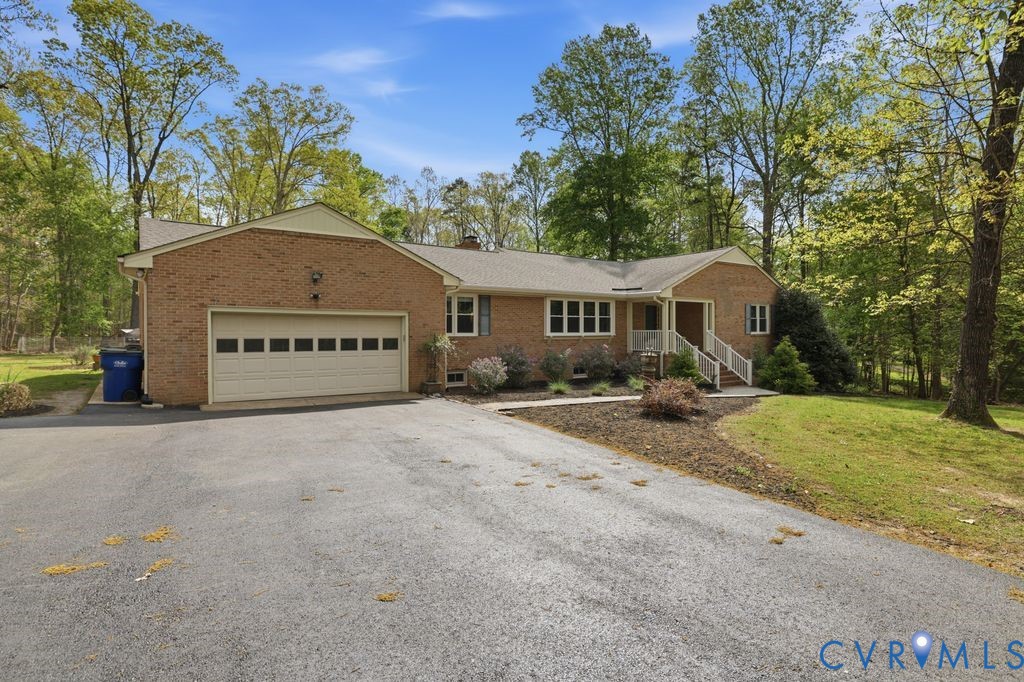 13311 Lewis Road Chester, VA 23831 - Photo 5 of 57