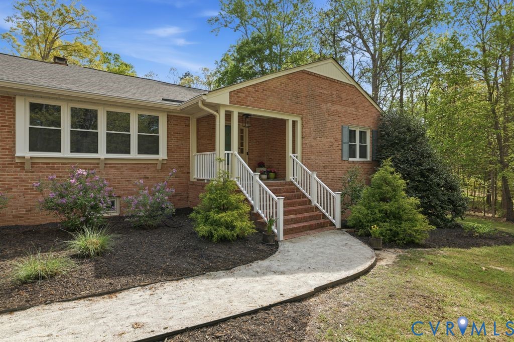 13311 Lewis Road Chester, VA 23831 - Photo 6 of 57