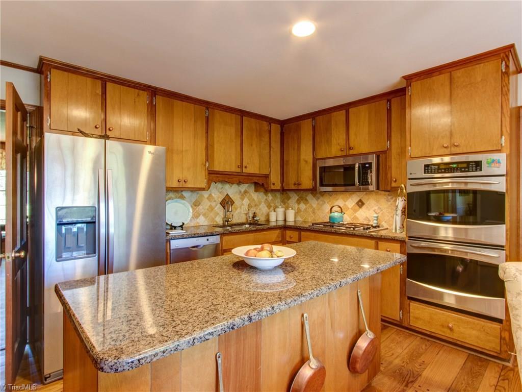 716 Kemp Road West Greensboro, NC 27410 - Photo 11 of 30