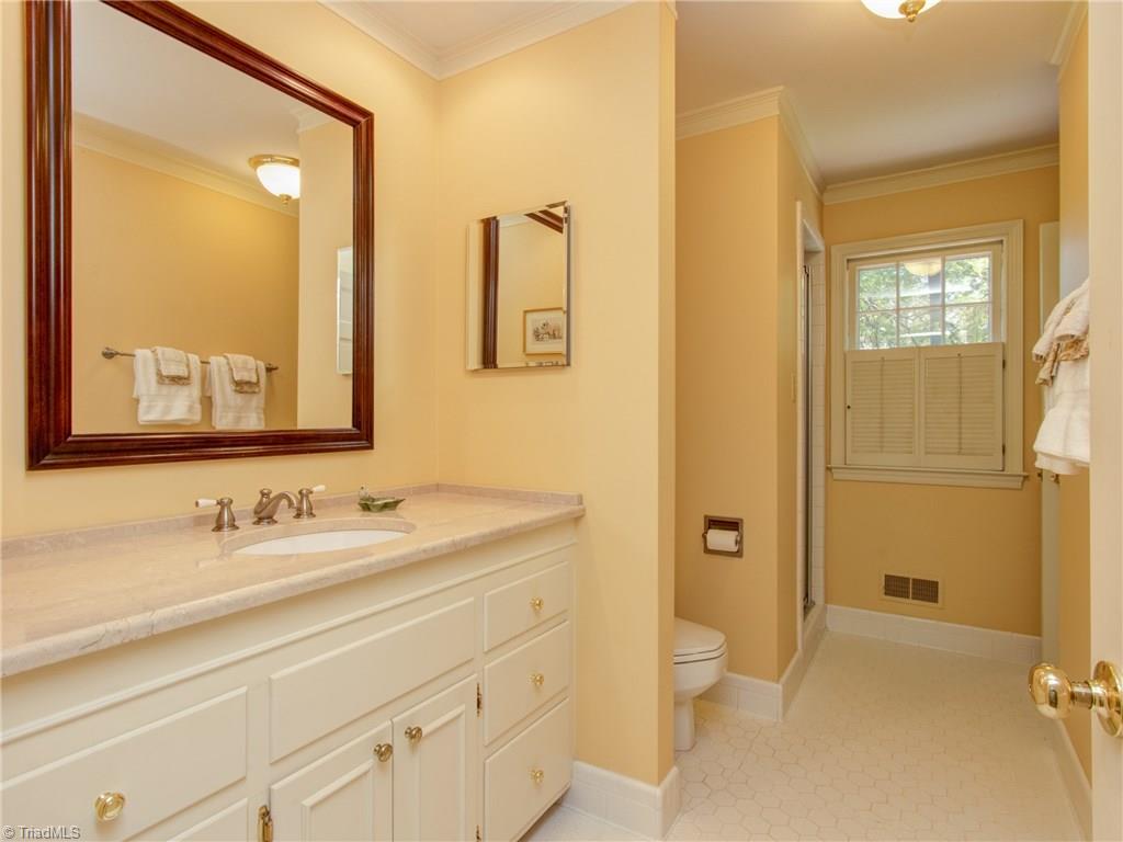 716 Kemp Road West Greensboro, NC 27410 - Photo 23 of 30