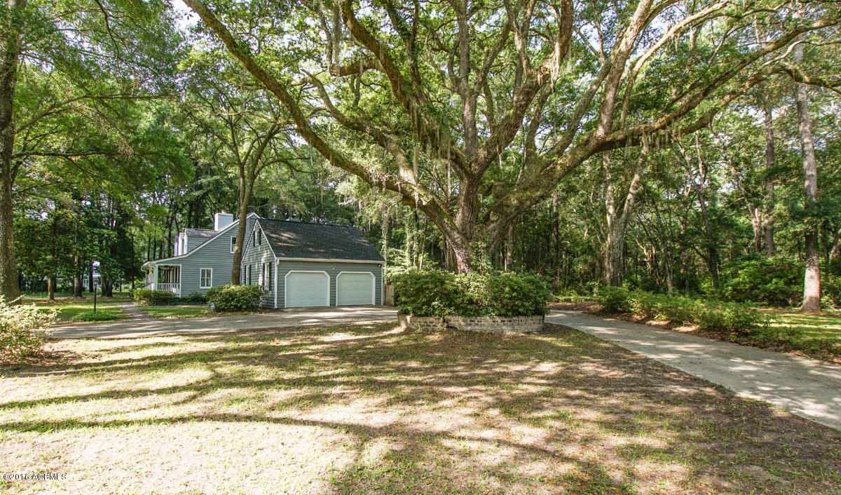 602 State Rd S-7-714 Beaufort, SC 29907 - Photo 5 of 50 DSC08524-1